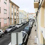 Lisbon Typical 2 Charming Flat By Homeful Homes